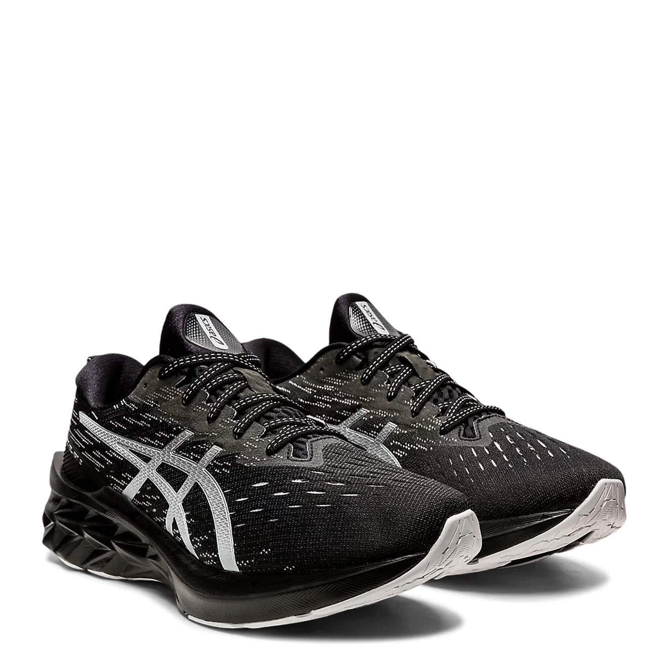 Asics Novablast 2 Trainers Black / Pure Silver 3 Asics Novablast 2 Trainers Black / Pure Silver - Image 3