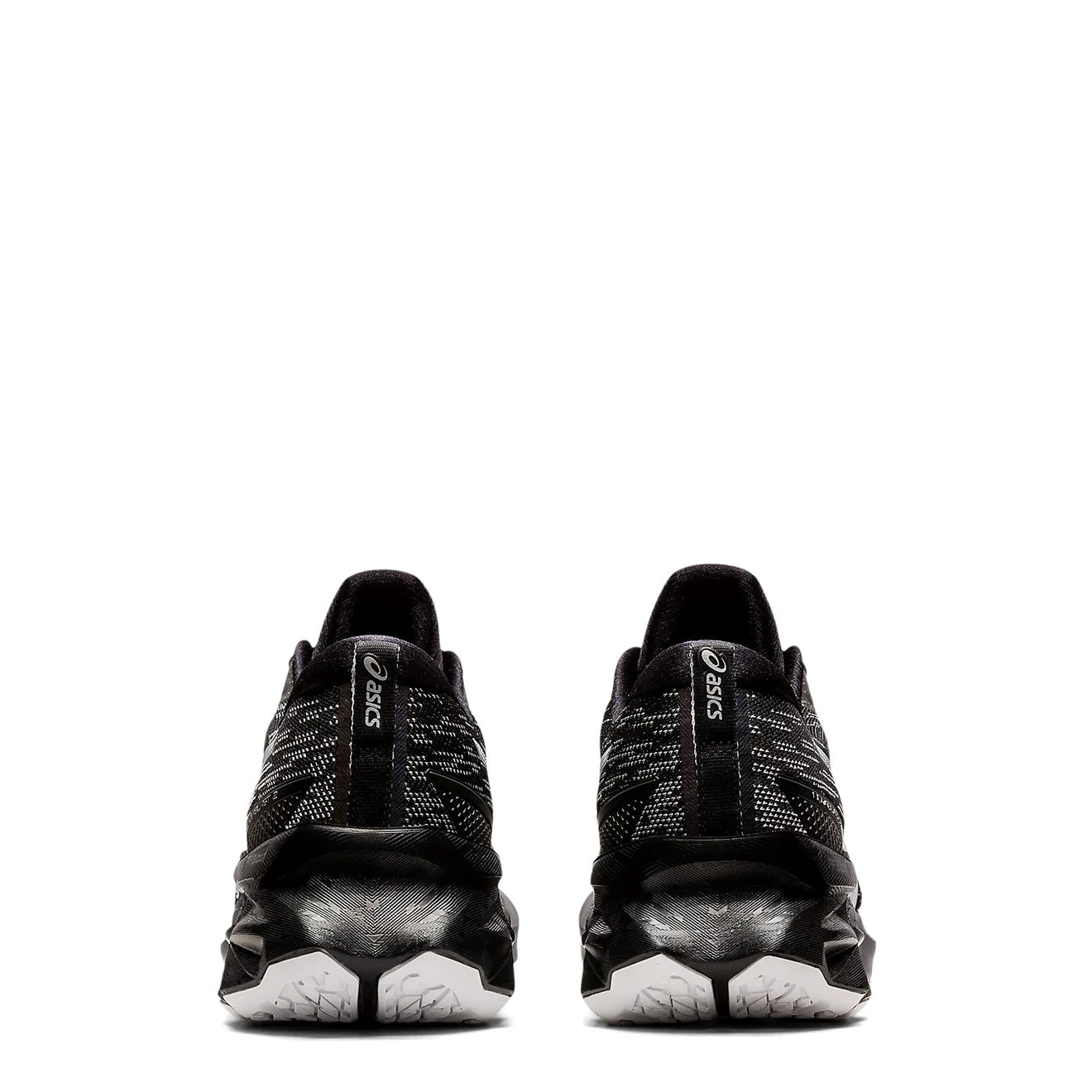 Asics Novablast 2 Trainers Black / Pure Silver 5 Asics Novablast 2 Trainers Black / Pure Silver - Image 5