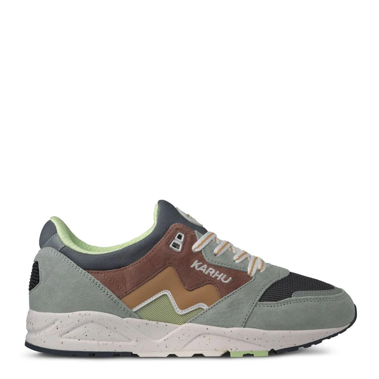 Karhu Aria 95 Trainer Pigeon / Doe 1 Karhu Aria 95 Trainer Pigeon / Doe