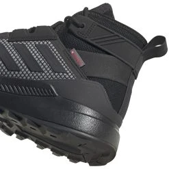Adidas Terrex Trailmaker Mid COLD.RDY Hiking Shoes Core Black / Core Black / Dgh Solid Grey -New Balance Adidas Terrex Trailmaker Mid COLD 9