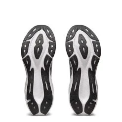 Asics Novablast 3 LE Trainers Black / White 13 Asics Novablast 3 LE Trainers Black / White -New Balance AsicsNovablast3LETrainersBlackWhite 2